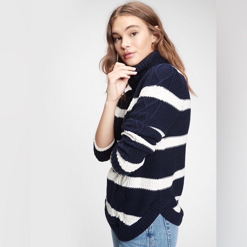 GAP Blue and White Cowl Neck Sweater chunky cable knit 2 for $20
